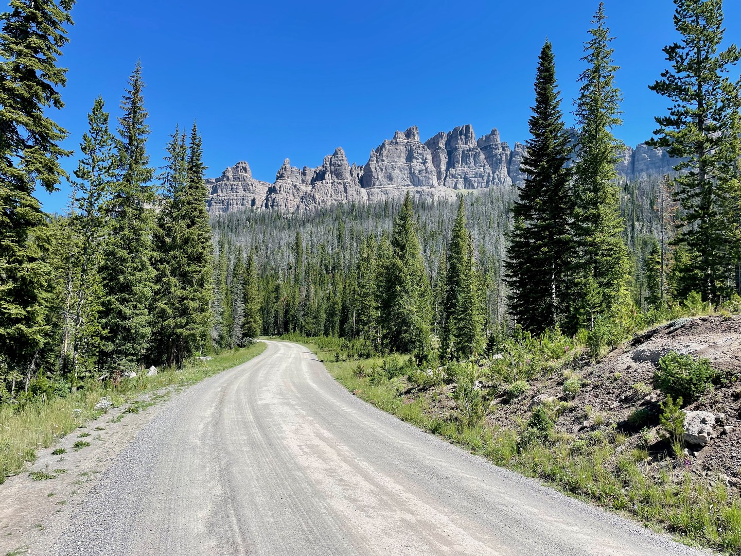 Lodge on the Continental Divide Trail